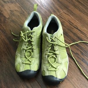 Keen Hiking Tennis Shoes